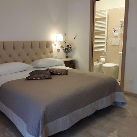 Affittacamere Sorrento Ventimiglia Exterior foto