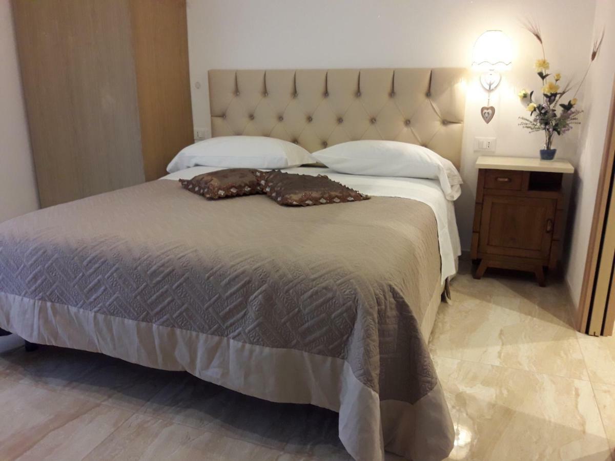 Affittacamere Sorrento Ventimiglia Exterior foto